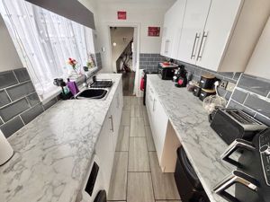 Kitchen- click for photo gallery